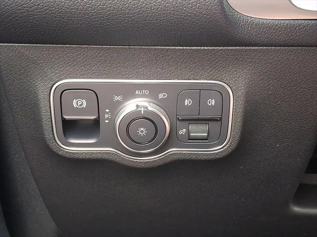 2026 Mercedes-Benz GLB 4MATIC