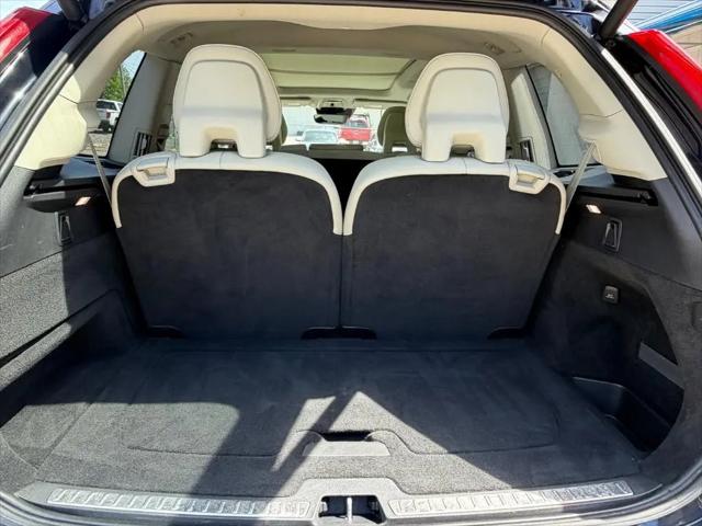 2017 Volvo XC90 Hybrid T8 Inscription