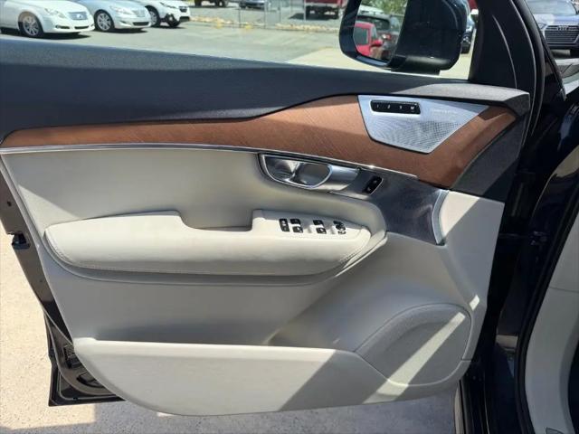 2017 Volvo XC90 Hybrid T8 Inscription