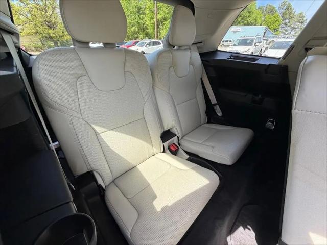 2017 Volvo XC90 Hybrid T8 Inscription