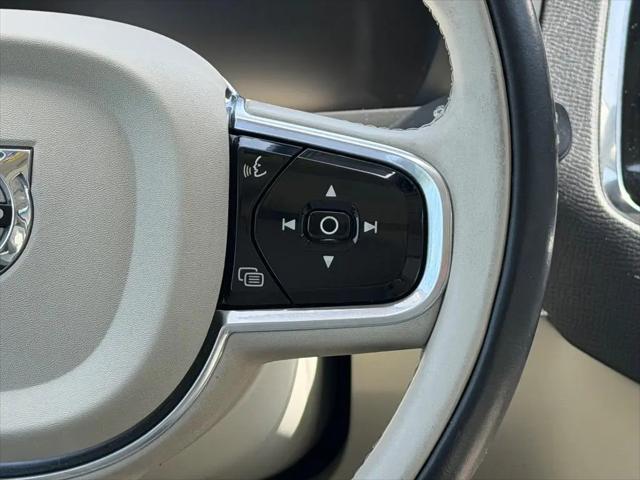 2017 Volvo XC90 Hybrid T8 Inscription