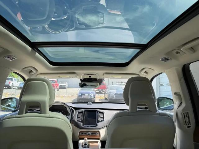 2017 Volvo XC90 Hybrid T8 Inscription