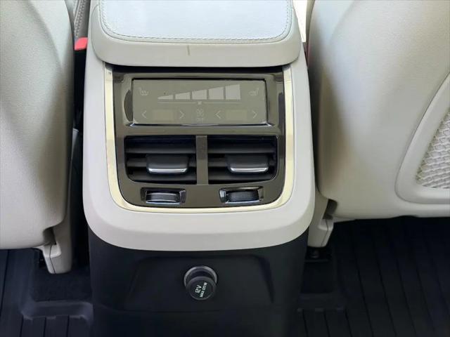2017 Volvo XC90 Hybrid T8 Inscription