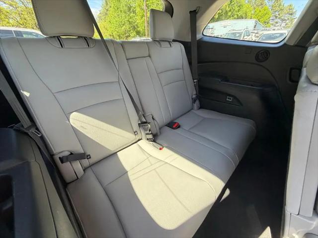 2017 Volvo XC90 Hybrid T8 Inscription