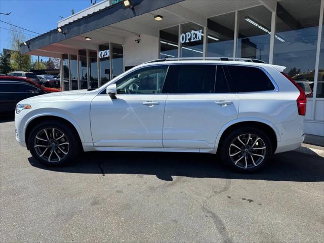 2016 Volvo XC90 T6 Momentum