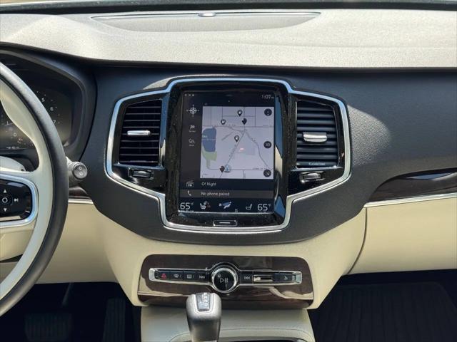 2016 Volvo XC90 T6 Momentum