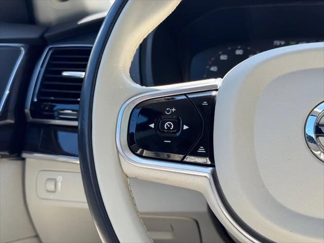 2016 Volvo XC90 T6 Momentum
