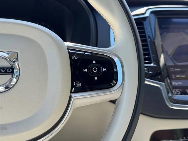 2016 Volvo XC90 T6 Momentum