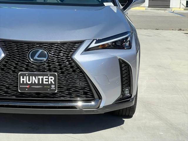 2024 Lexus UX 250h F SPORT Design