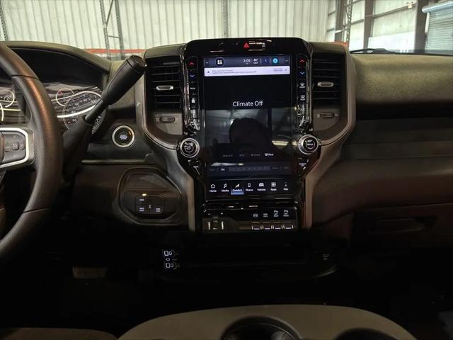 2026 Ram 2500 Tradesman Regular Cab 4x4 8' Box