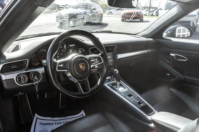 2018 Porsche 911 Carrera
