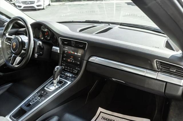 2018 Porsche 911 Carrera