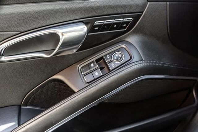 2018 Porsche 911 Carrera