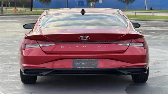 2021 Hyundai Elantra SE