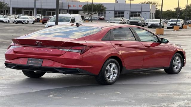 2021 Hyundai Elantra SE