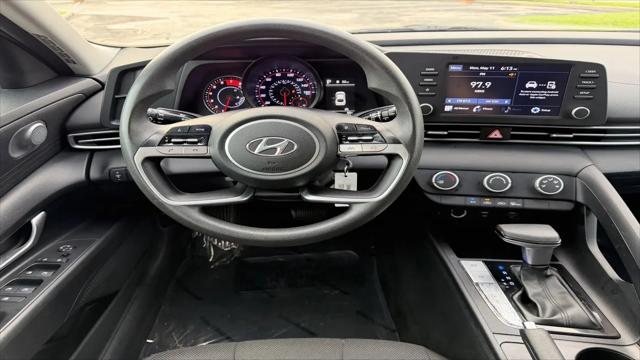 2021 Hyundai Elantra SE