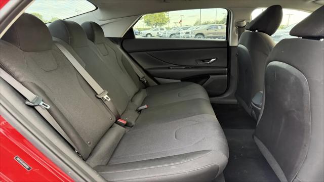 2021 Hyundai Elantra SE