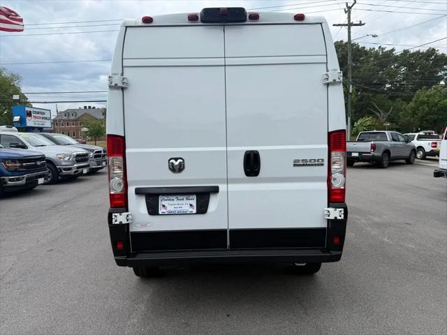 2025 Ram ProMaster 2500 Cargo Van Tradesman High Roof 159" WB w/Pass Seat