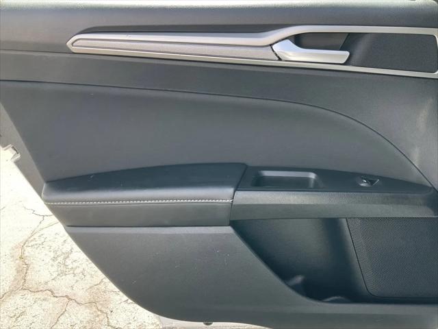 2020 Ford Fusion SE