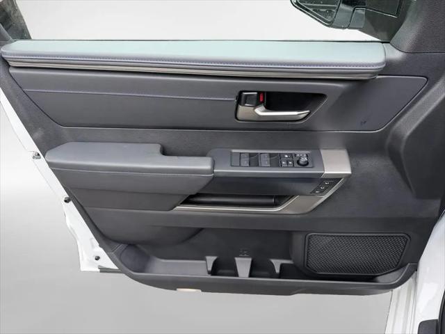 2026 Toyota Tundra Platinum Hybrid CrewMax 5.5' Bed