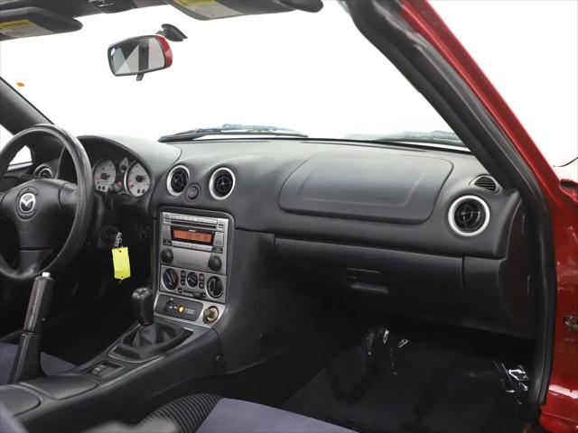 2005 Mazda MX-5 Cloth