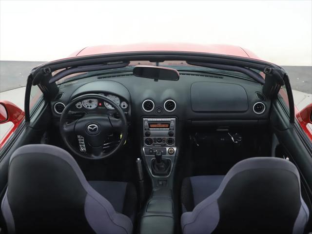 2005 Mazda MX-5 Cloth