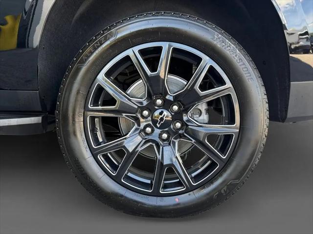 2026 Chevrolet Suburban RST, 4WD