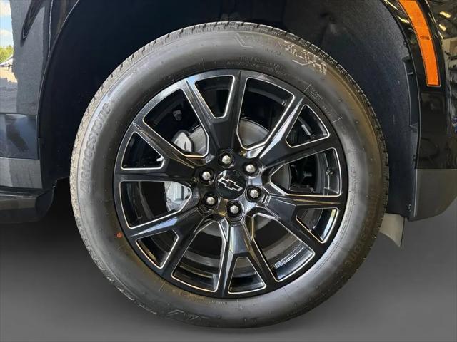 2026 Chevrolet Suburban RST, 4WD