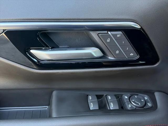 2026 Chevrolet Suburban RST, 4WD