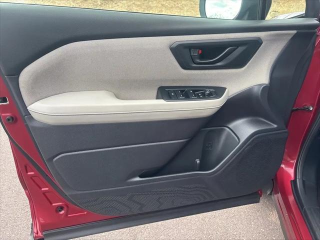 2025 Subaru Forester Base