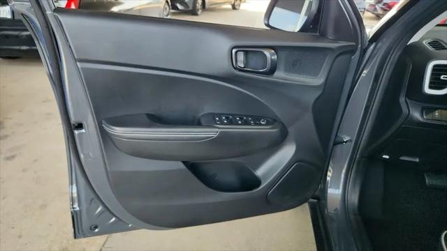 2025 Hyundai Venue Limited