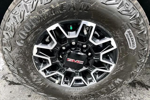 2026 GMC Sierra 2500HD Crew Cab, Standard Bed, AT4X, 4WD