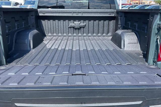 2026 Chevrolet Silverado 1500 4WD Crew Cab Short Bed Custom Trail Boss