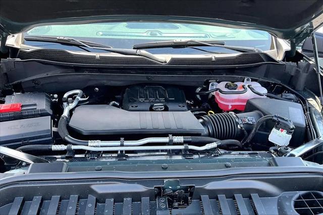 2026 Chevrolet Silverado 1500 4WD Crew Cab Short Bed Custom Trail Boss