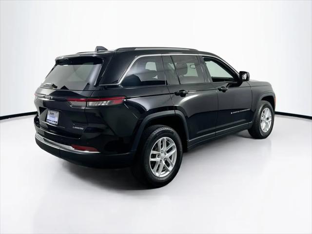 2023 Jeep Grand Cherokee Laredo 4x4