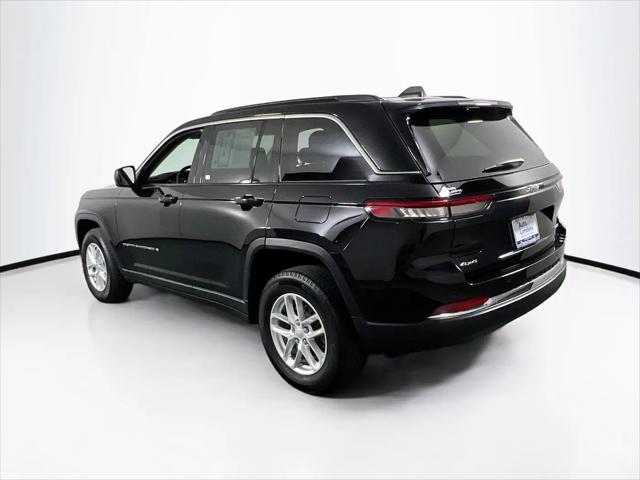 2023 Jeep Grand Cherokee Laredo 4x4