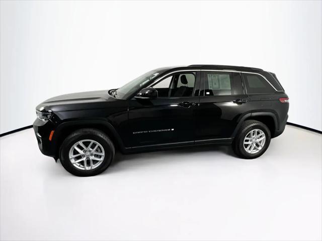 2023 Jeep Grand Cherokee Laredo 4x4