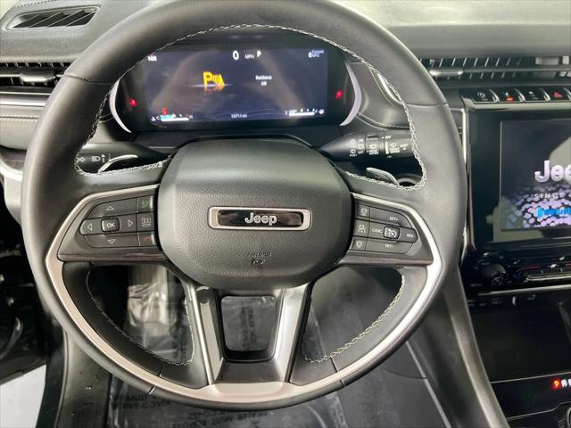 2023 Jeep Grand Cherokee Laredo 4x4
