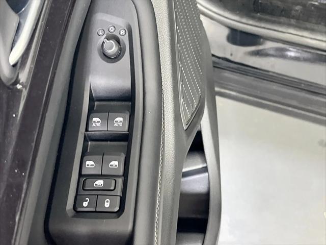 2023 Jeep Grand Cherokee Laredo 4x4