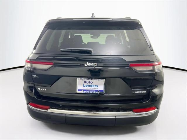 2023 Jeep Grand Cherokee Laredo 4x4
