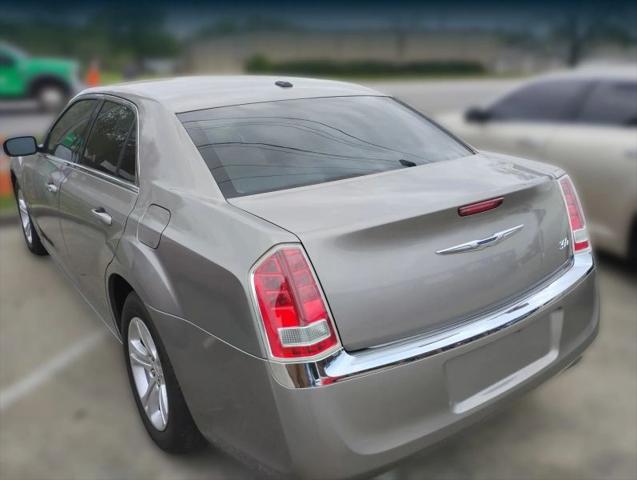 2014 Chrysler 300 300