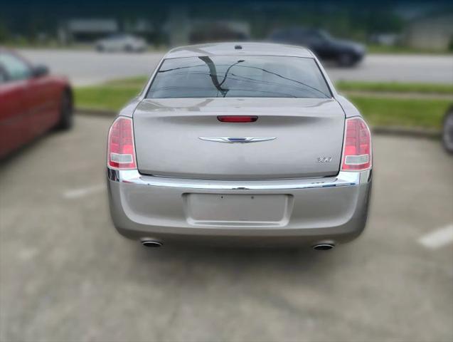 2014 Chrysler 300 300