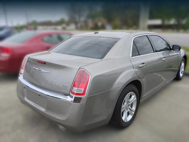 2014 Chrysler 300 300