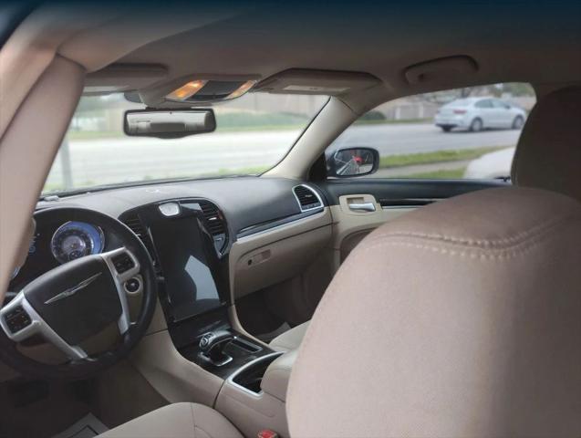 2014 Chrysler 300 300