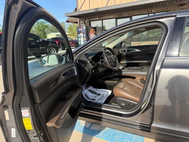 2014 Lincoln MKZ Base