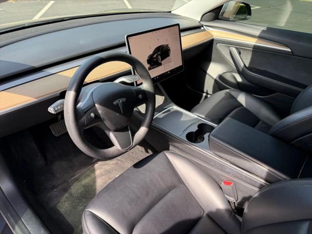 2022 Tesla Model 3 Rear-Wheel Drive
