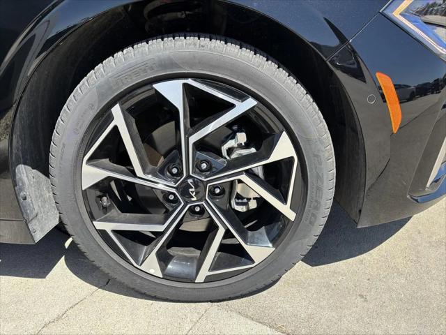 2025 Kia K5 EX