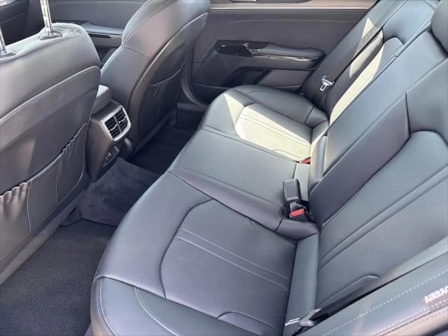 2025 Kia K5 EX