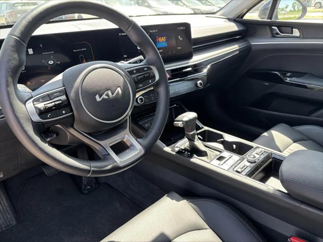 2025 Kia K5 EX
