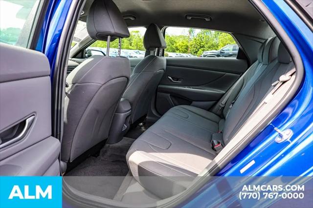 2025 Hyundai Elantra SEL Sport